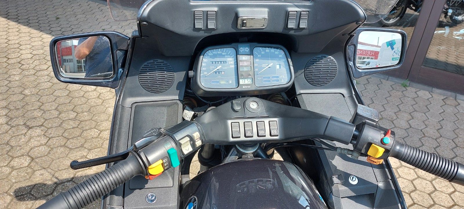 Fahrzeugabbildung BMW K 1100 LT  Zustand Gut  Läuft Super Teileträger