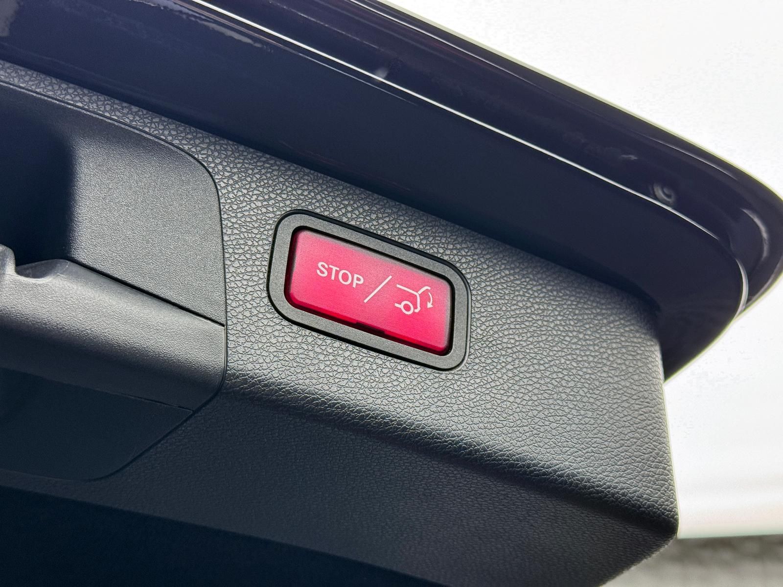 Fahrzeugabbildung Mercedes-Benz E220d T AMG*DISTRO*PANO*LUFT*360°*LED*DAB*ILS+