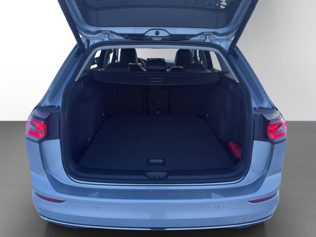 Golf VIII Variant ENERGY 1.5l eTSI DSG AHK+NAVI+