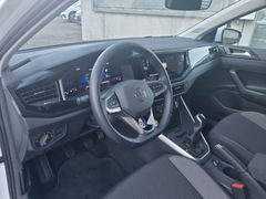 Fahrzeugabbildung Volkswagen Polo 1.0 MPI Life APP DAB PDC