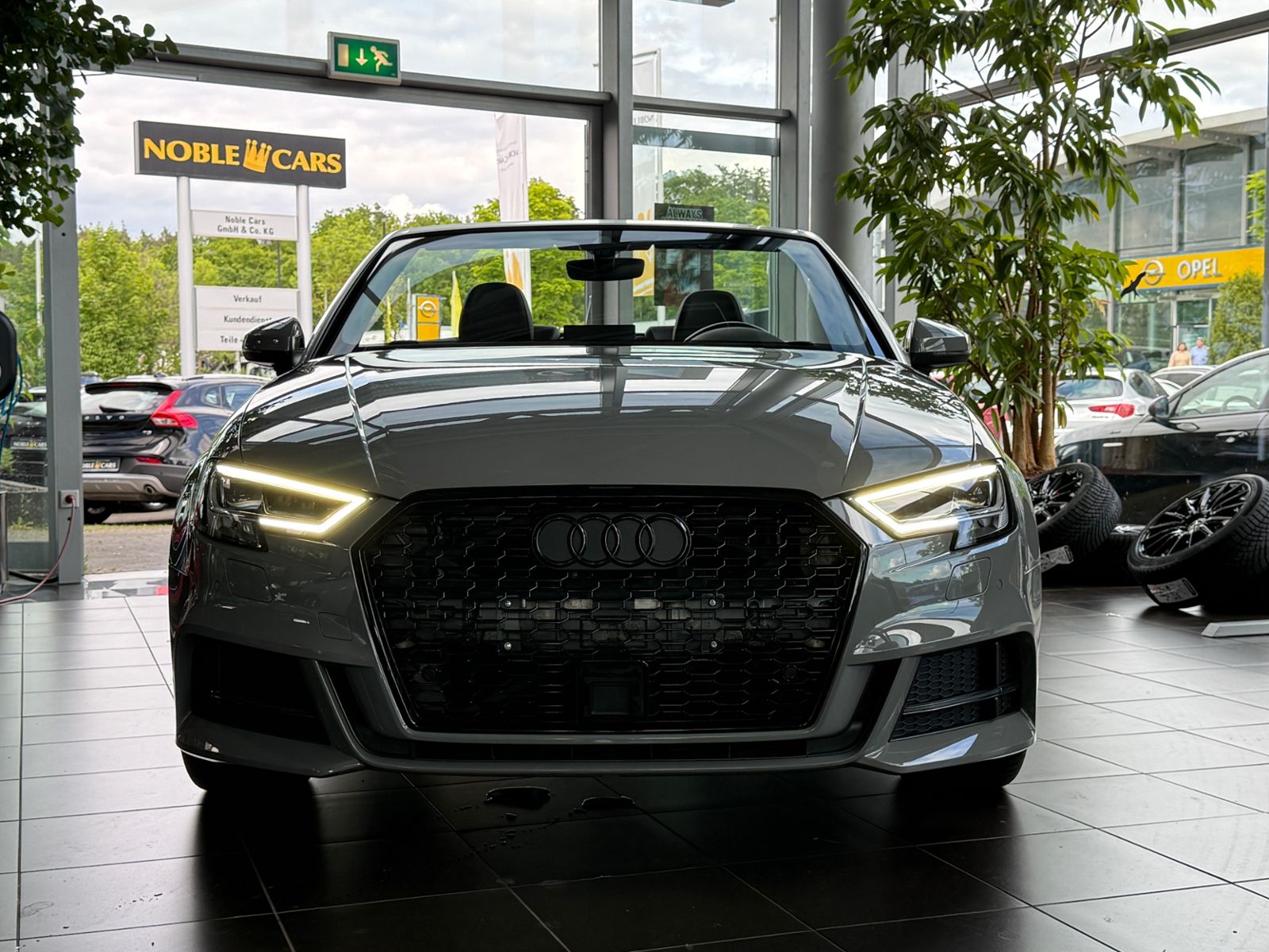 Fahrzeugabbildung Audi A3 Cabriolet S line B&O ACC MATRIX RFK 19"