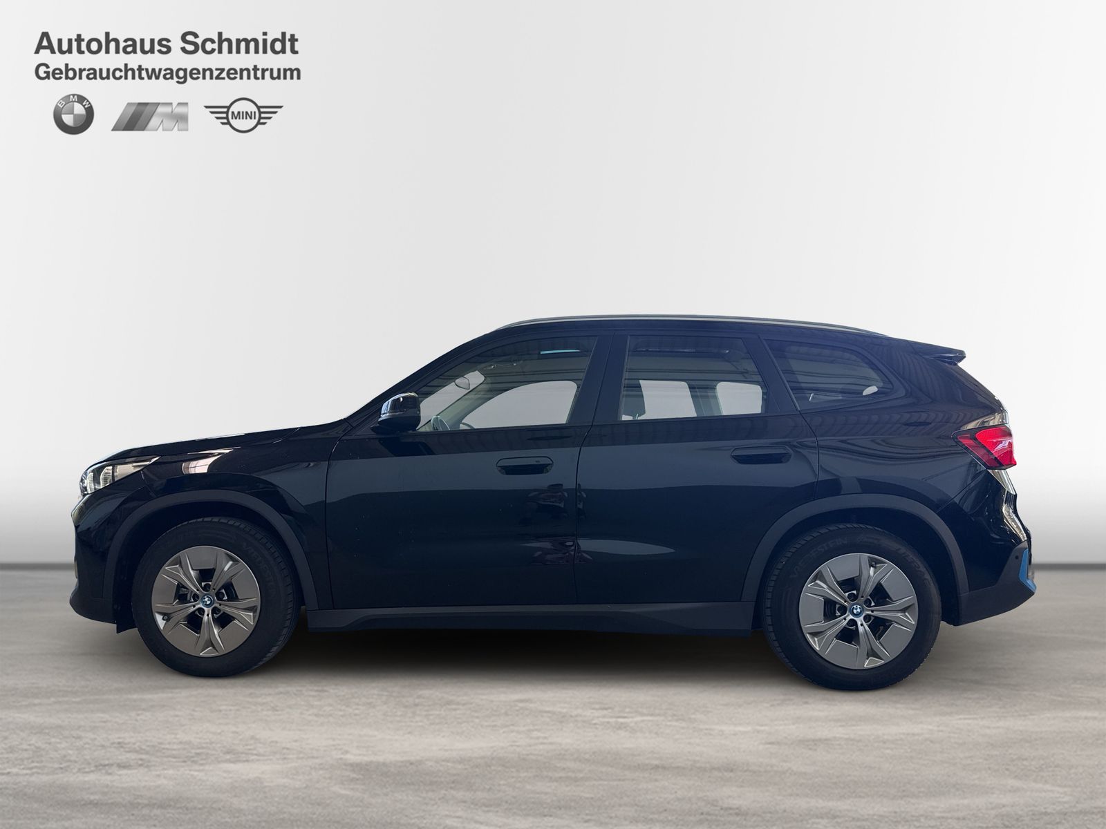 BMW iX1 xDrive30 LC DAB AHK Pano Adapt.LED Adapt.M foto 2