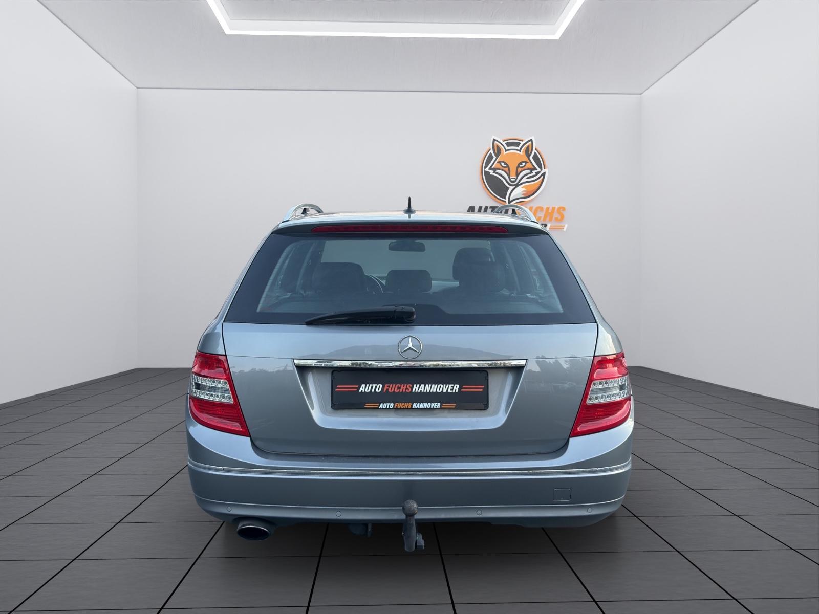 Mercedes-Benz C200 2009 — photo 6