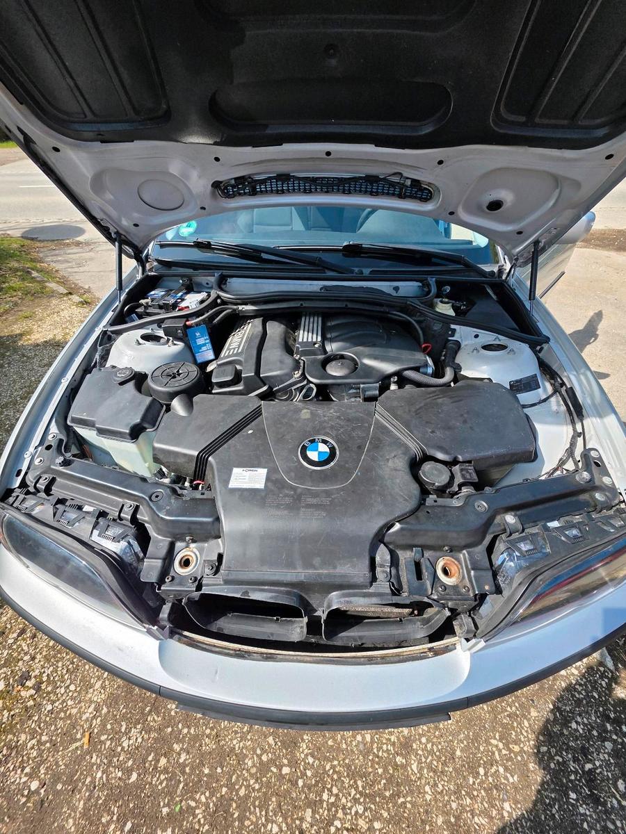 BMW 316 2005 — салон
