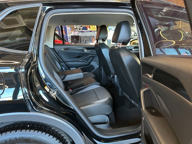Volkswagen Tiguan *1-HAND*360°*LKHZ*ACC*LED*3-ZONEN*NAVI*