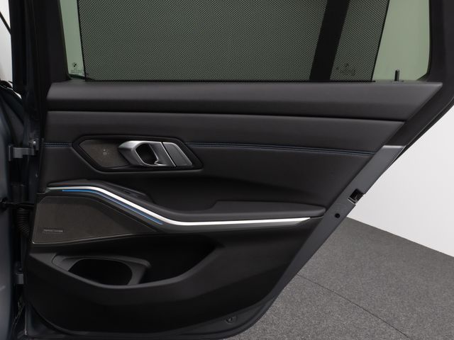 Foto Nummer 32: BMW 330d