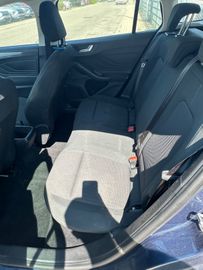 Ford Focus - 12