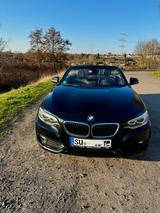 BMW 220i Cabrio Advantage - BMW 220 in Bonn