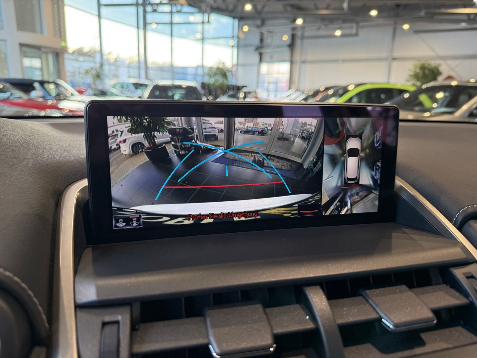 Fahrzeugabbildung Lexus NX 300h E-Four Luxury Line HUD 360° LED NAV