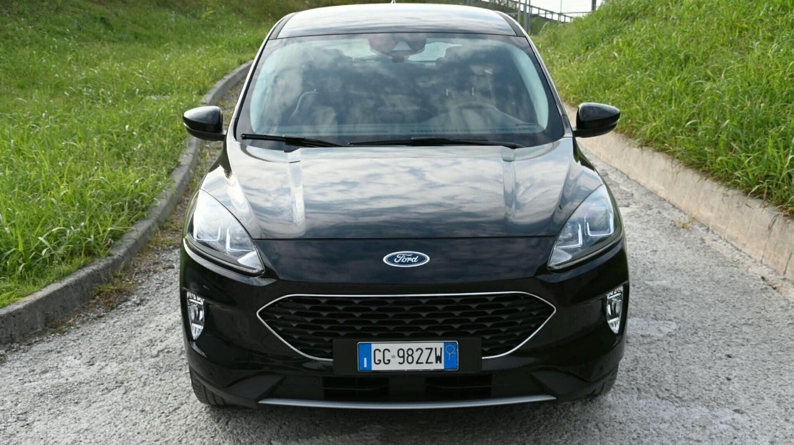 Ford Kuga 2.5 Plug In Hybrid 225 CV CVT 2WD ST-L