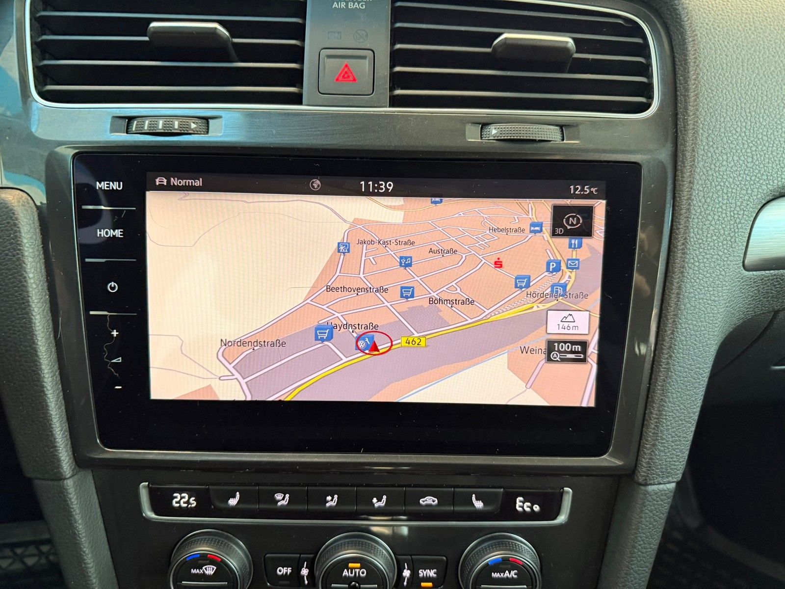 Fahrzeugabbildung Volkswagen e-Golf VII Lim +Wärmepumpe + LED + Spiegel Paket