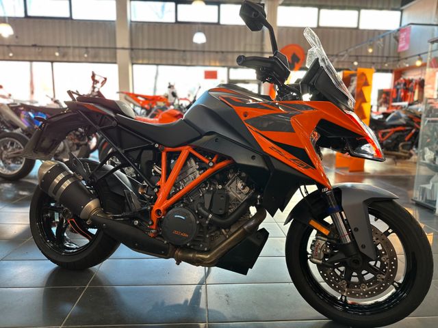 KTM 1290 Super Duke GT 2023 inkl Techpack