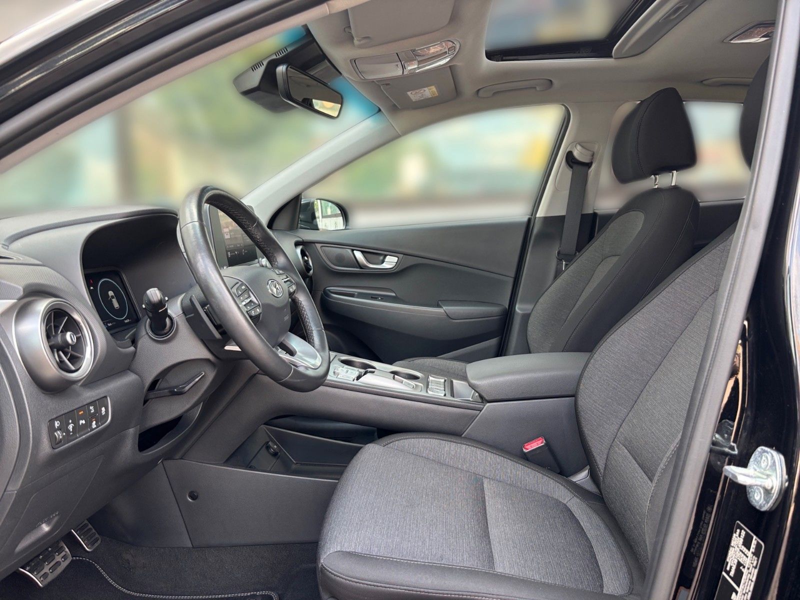 Fahrzeugabbildung Hyundai Kona Trend Elektro Assistenz-Paket & Glasschiebe