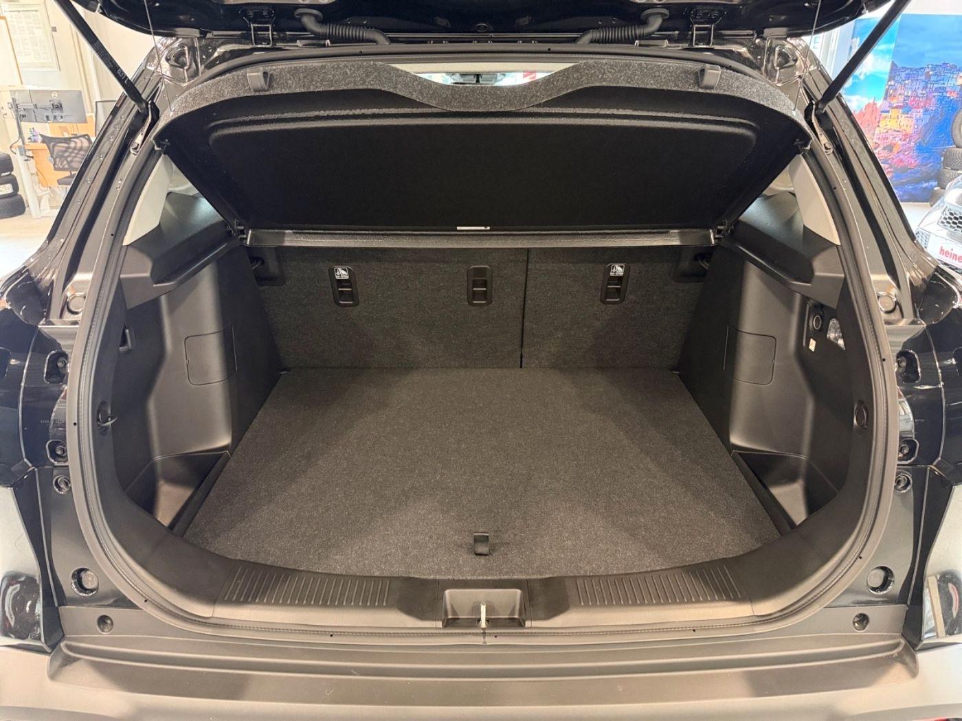 Suzuki S-CROSS 1.4 COMFORT 6AT LED+PDC+DAB+NAVI+LM
