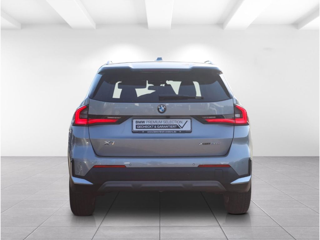 BMW X1 20dxDrive AHK Navi HUD LED RFK DAB WLAN PDCv foto 4