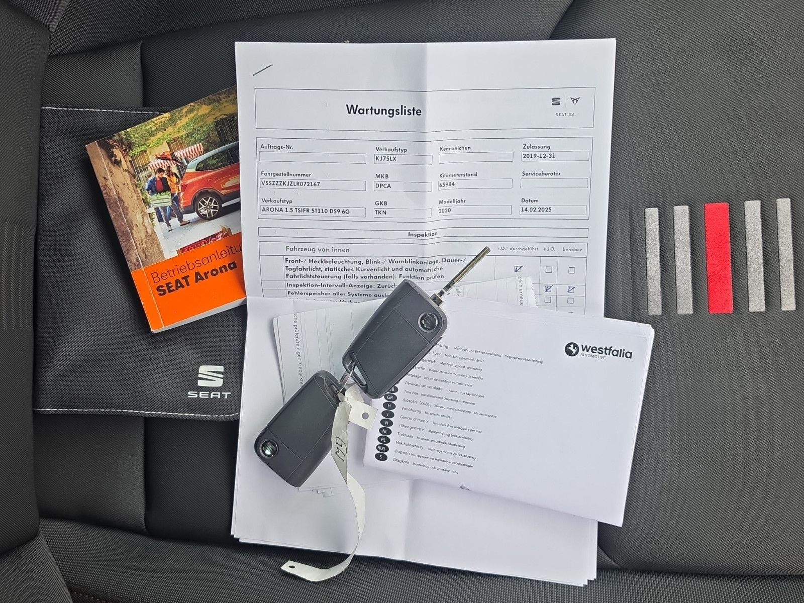 Fahrzeugabbildung SEAT Arona FR PDC SHZ AHK