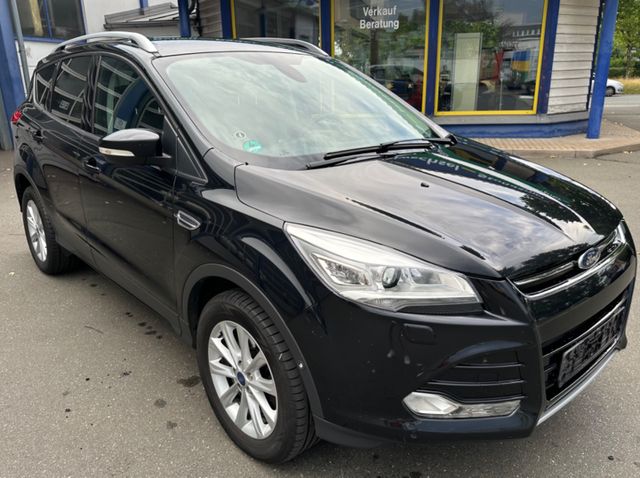 Ford Kuga 2.0 TDCi 4x4 *TITANIUM*XENON*NAVI*LEDER*