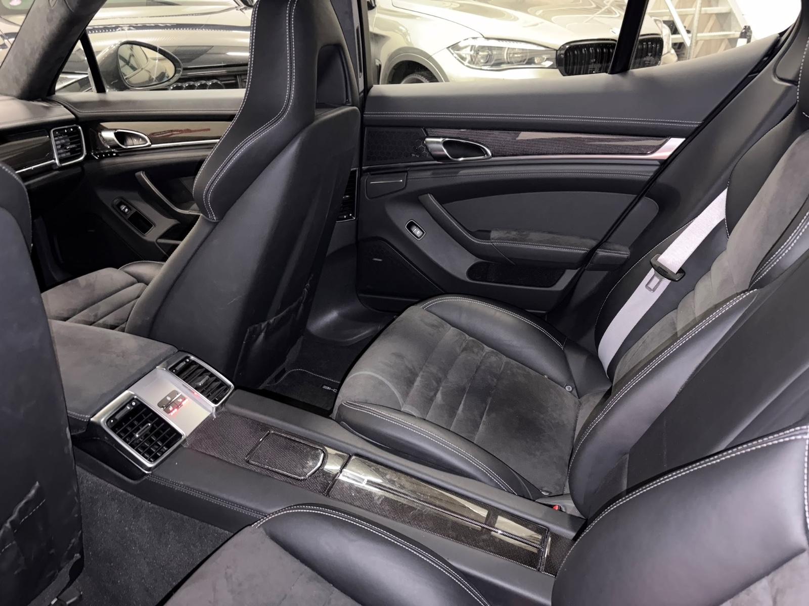 Porsche Panamera GTS 4.8 V8 430 ch BVA 4x4 / 1ère main / Bose / Toit ouvrant / Alcantara