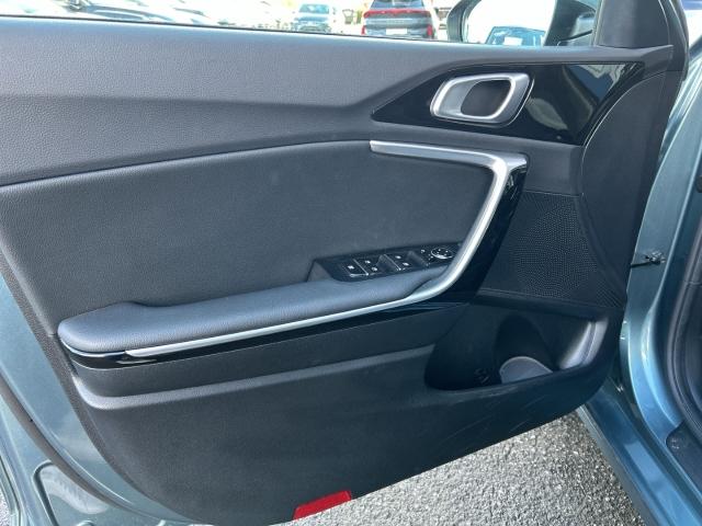Kia Ceed_sw GOLD Plus 1.5 T-GDI Automatik Navi Klima