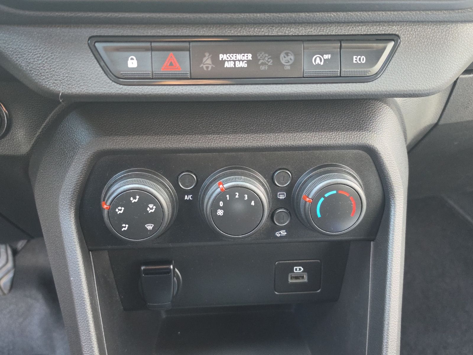 Fahrzeugabbildung Dacia Sandero III Stepway Comfort AUS 1.HAND