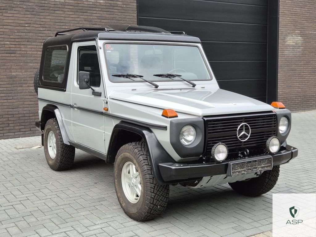 Mercedes-Benz G 230