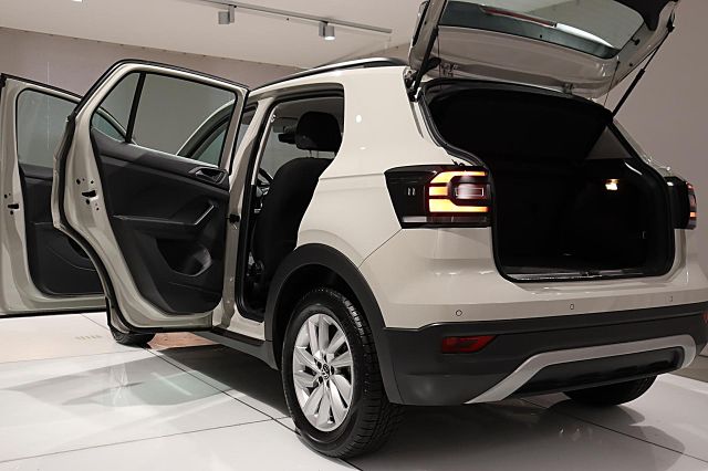 T-Cross Life 1.0 TSI DAB SHZ BT FREISP. GARANTIE