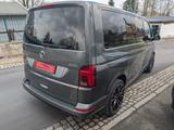 Volkswagen T6.1 Multivan 4-motion Highline *Voll*Black* - mit Diesel-Antrieb: Standheizung, Kleinbus, mit Klimaanlage
