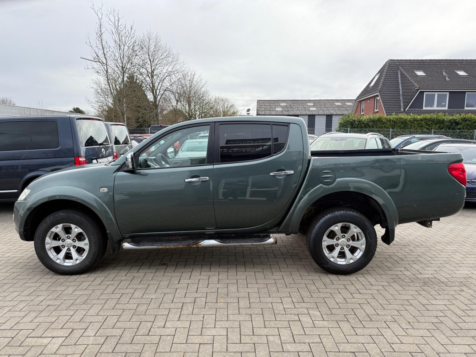 Mitsubishi L200 Intense 2.5 Doppelkabine 4WD /KLIMA/4x4/