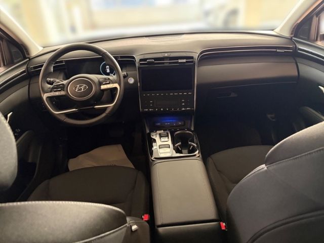 Fahrzeugabbildung Hyundai Tucson Trend Plug-In Hybrid 4WD Navi Digitales C