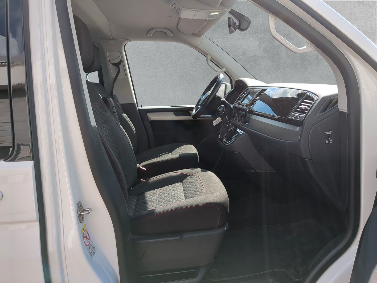 Fahrzeugabbildung Volkswagen T6 Multivan 2.0 TDI Join AHK Kamera Tempomat