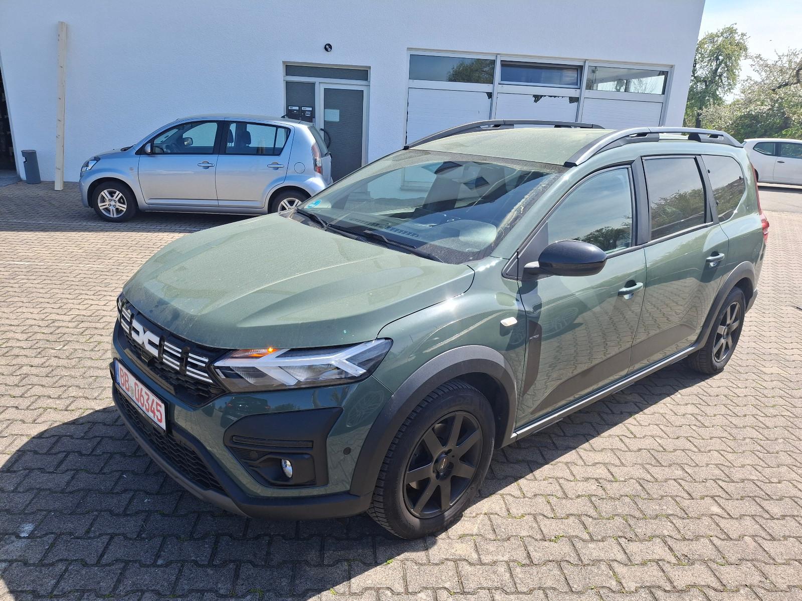 Dacia Jogger Extreme+, 7 Sitze, Sommer u. Winter Alu