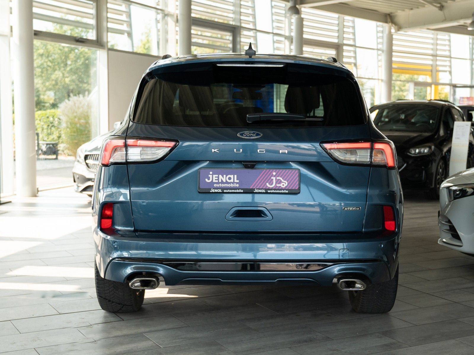 Fahrzeugabbildung Ford Kuga Plug-In Hybrid ST-Line AUTOM./WINTER-P./DAB