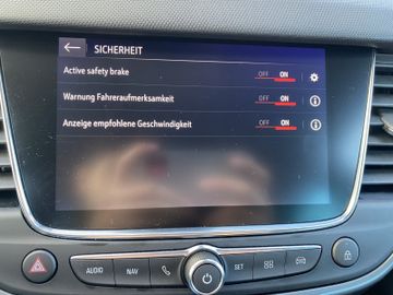 Bild 18 Opel Crossland (X) Crossland Elegance AT/NAV/PDC vo+hi+Cam/SHZ+LHZ