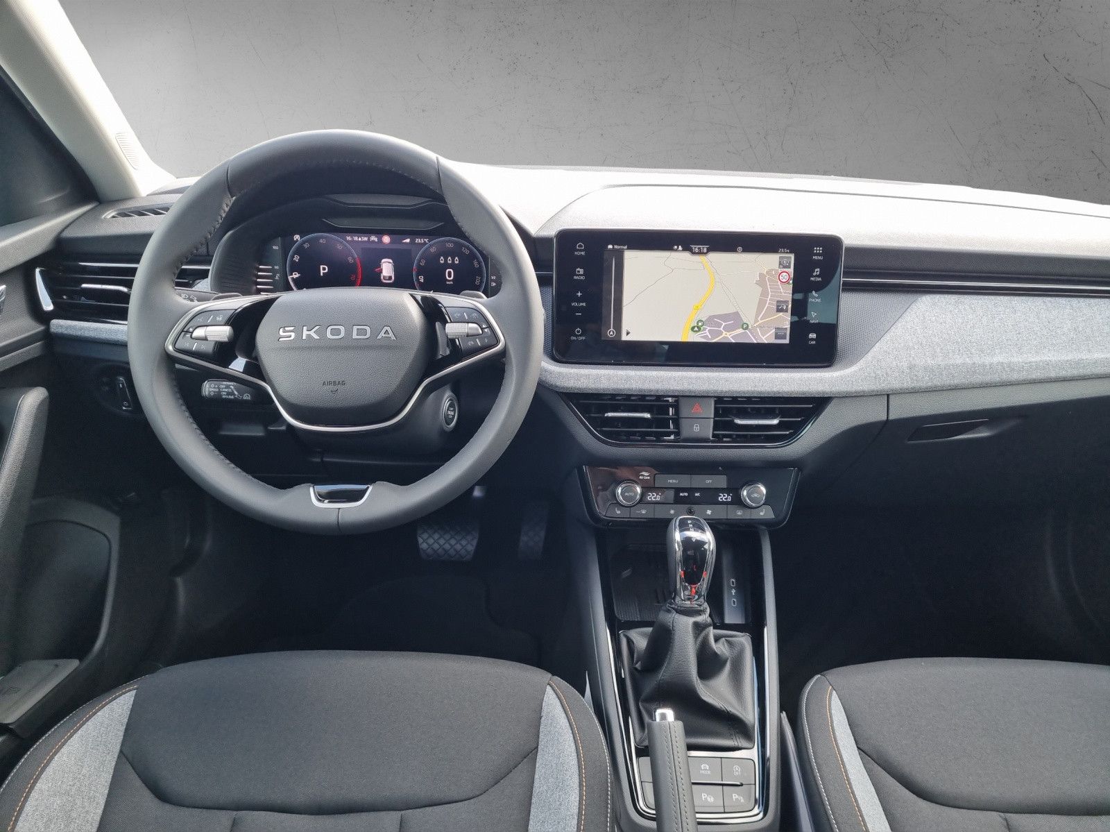 Fahrzeugabbildung SKODA Scala Tour 1,0 TSI 85KW/115PS Fahrassitenz+ Komf