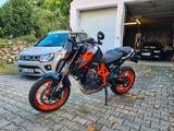 KTM 690 Duke R mit Power Parts - KTM R 690