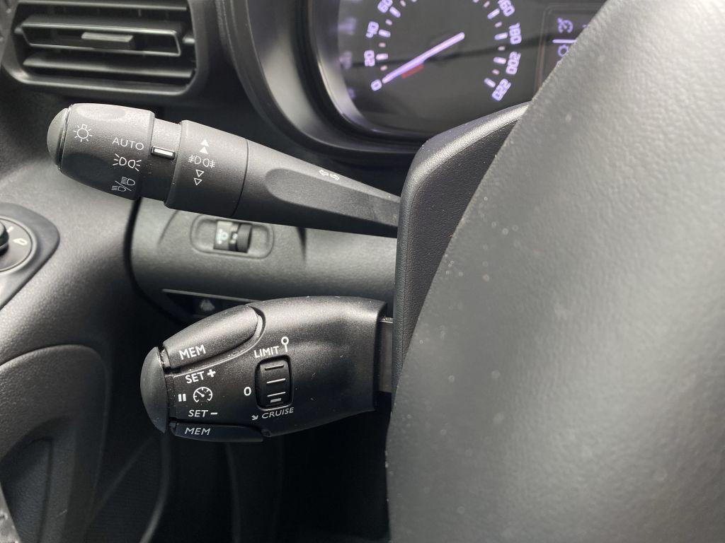 Citroën Berlingo M PT 110 FEEL *Keyless*Farb-Touch*PDC*