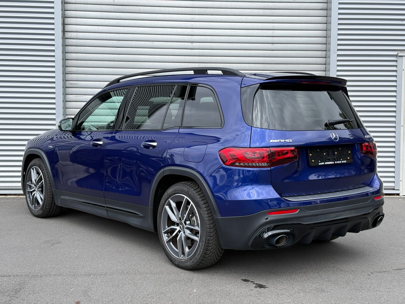 Fahrzeugabbildung Mercedes-Benz GLB 35 AMG 4Matic ACC Burmester 360°K Pano Night