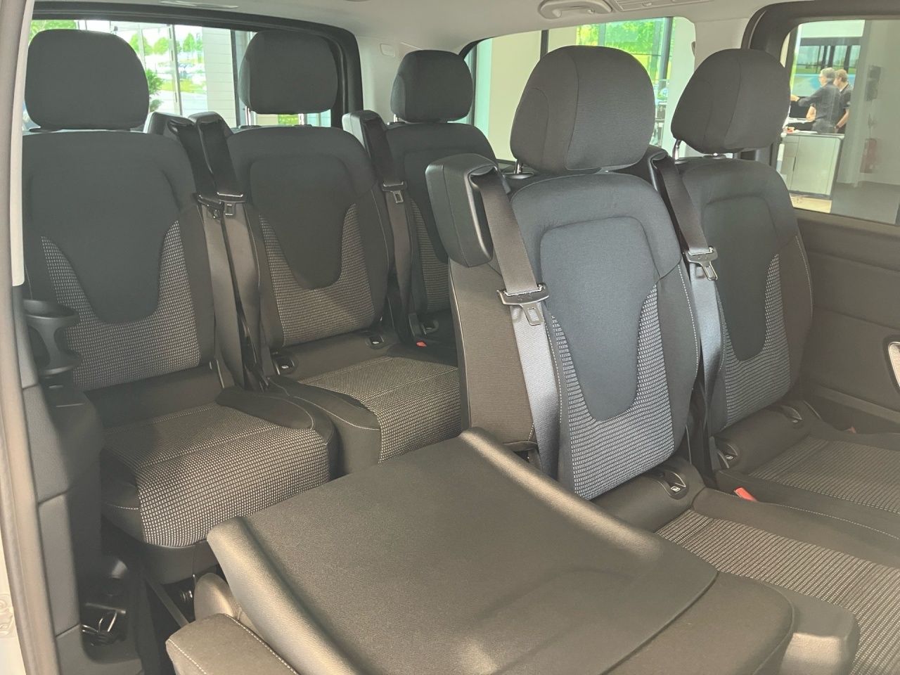 Fahrzeugabbildung Mercedes-Benz V 250 d STYLE Lang AHK LED Klima 8-Sitzer Standh