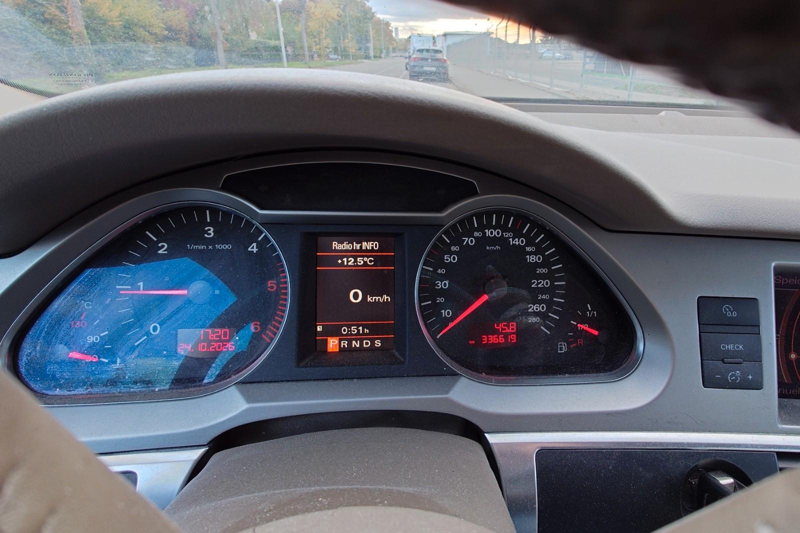 Audi A6 2006 — engine 2.698 cm³, 179 HP (132kW)