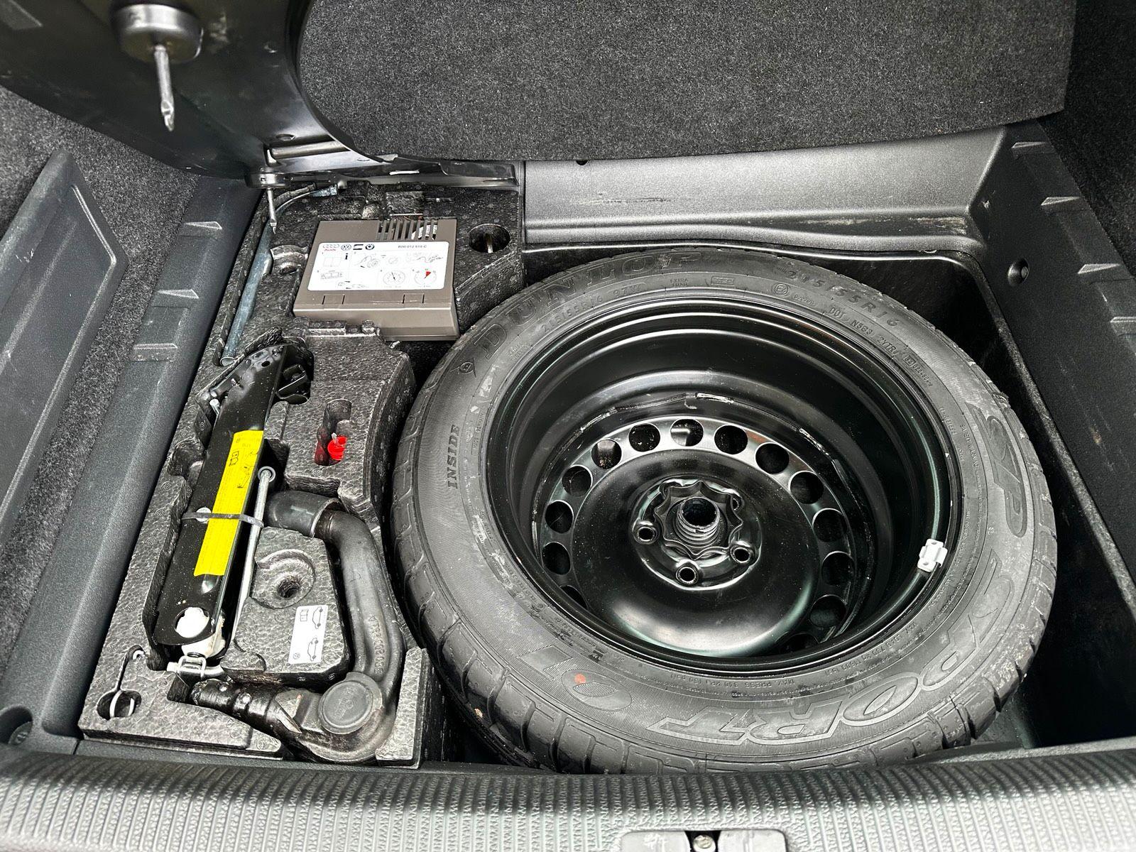 Volkswagen Passat 2009 — photo 13