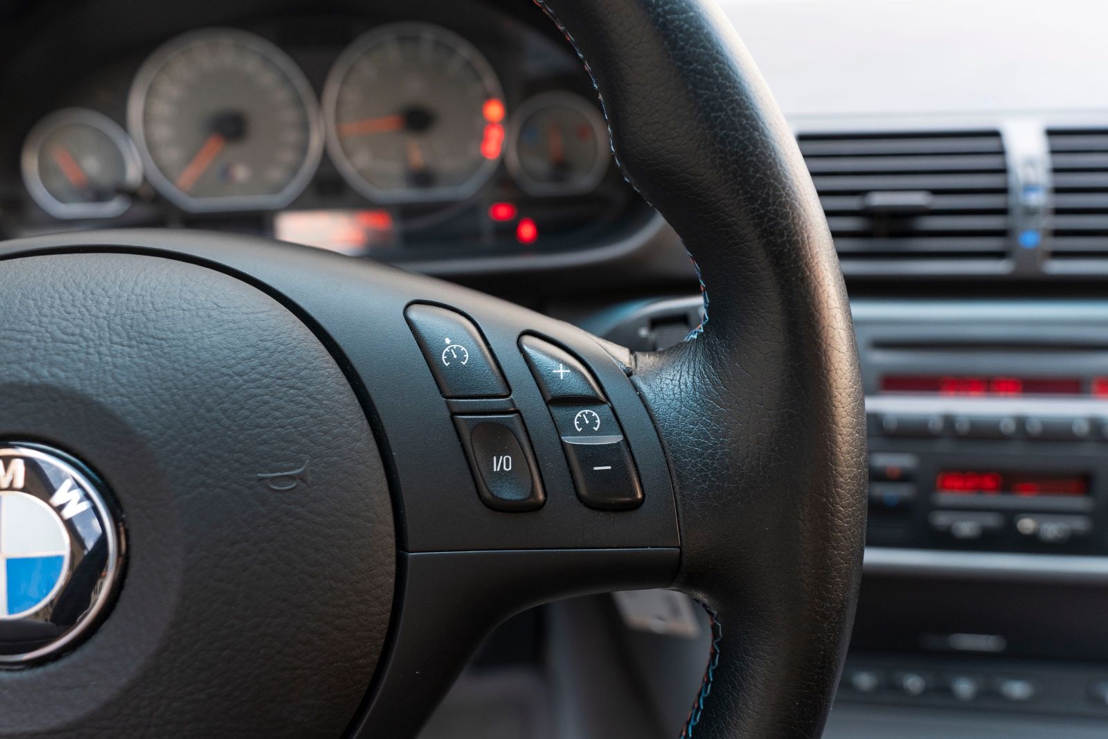 Fahrzeugabbildung BMW M3 E46 COUPE H&K SZH BIXENON TEMPOMAT SCHALTER