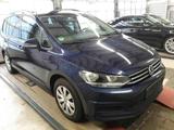 Volkswagen Touran DSG BMT ACC/Keyless/Kamera/Massage - Volkswagen Touran: Geländewagen