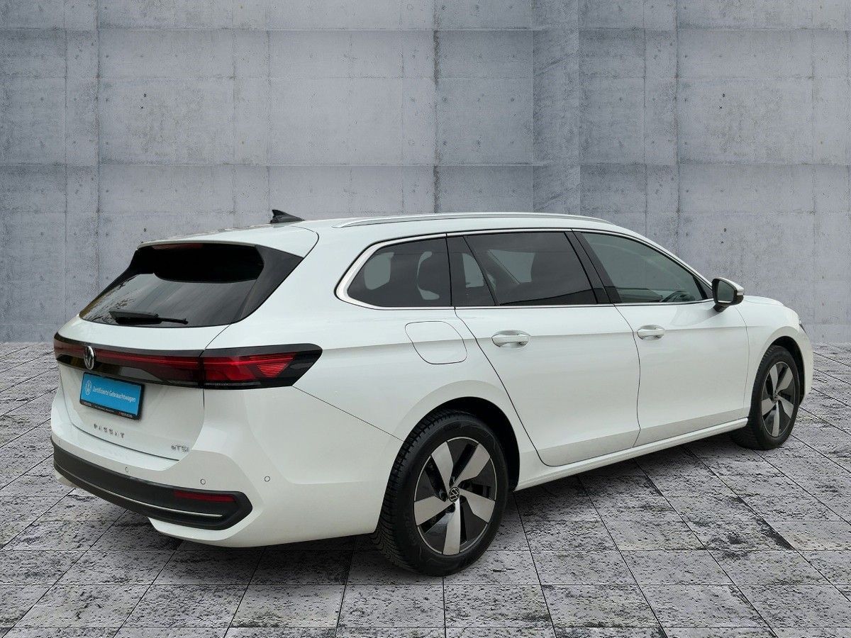 Volkswagen Passat Variant - Bild 6