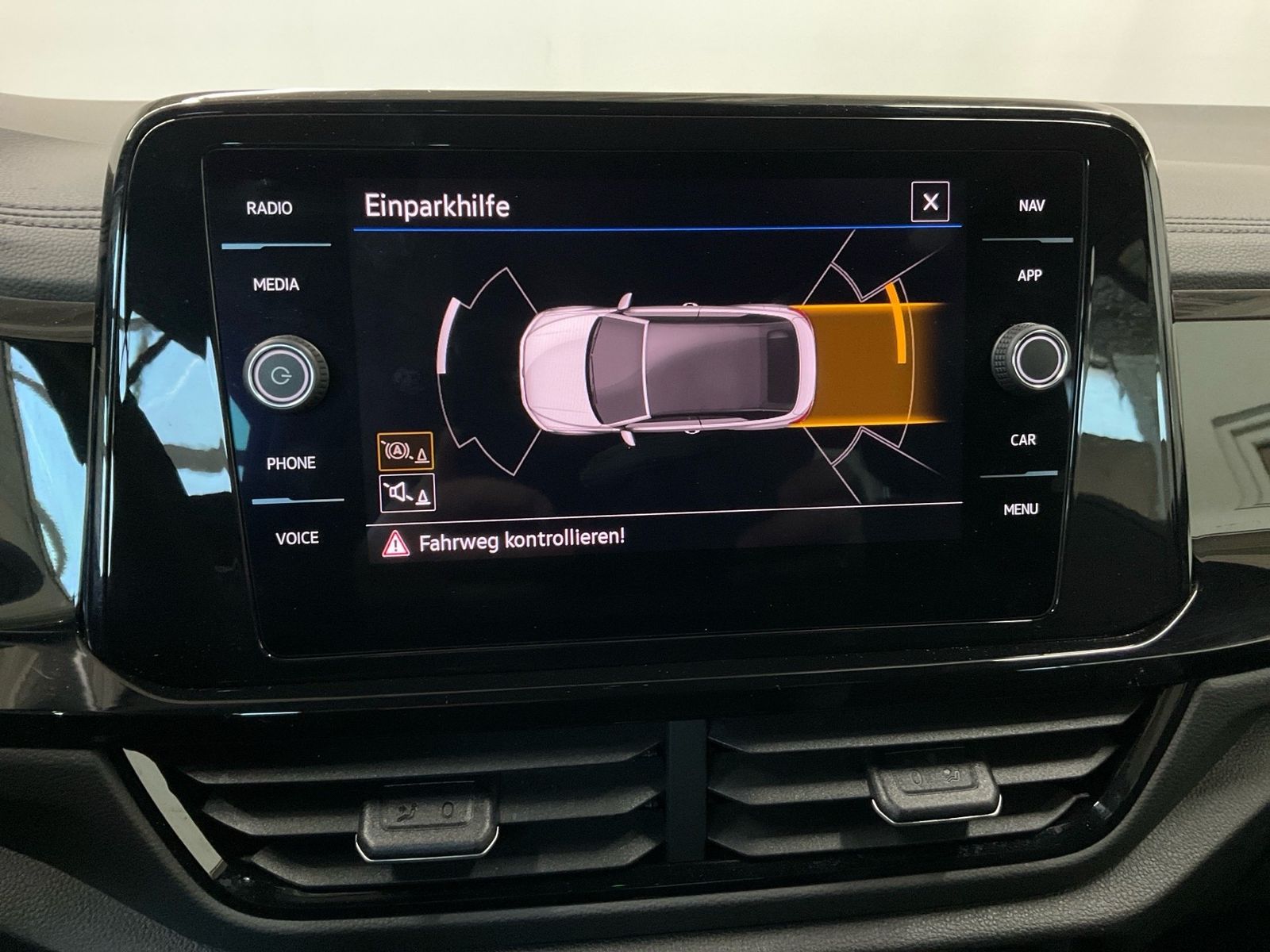 Volkswagen T-Roc - Bild 14