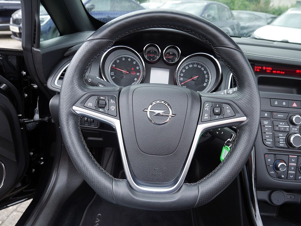 Fahrzeugabbildung Opel Cascada 1.4 Turbo Edition KLIMA PDC SITZHEIZUNG