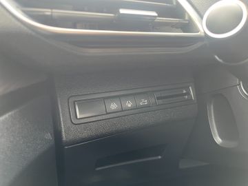 Peugeot 3008 GT PT 130 Navi+SHZ+SD+360°+LED+Leder+Memory
