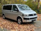 Volkswagen VW T5 Caravelle lang 140PS Automatik MFL N... - VW T5 Gebrauchtwagen in Düsseldorf
