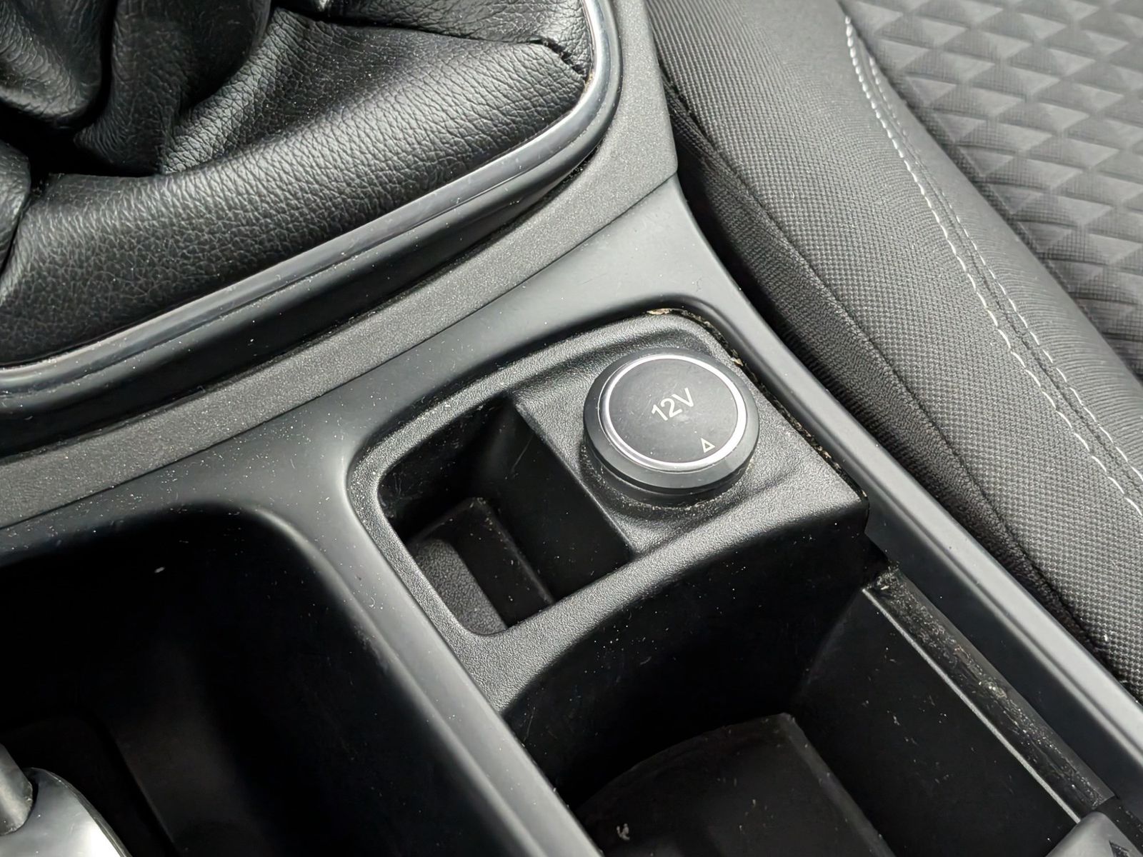 FORD C-Max 1.0 EcoBoost Cool & Connect Navi Klima SHZ – Bild 13