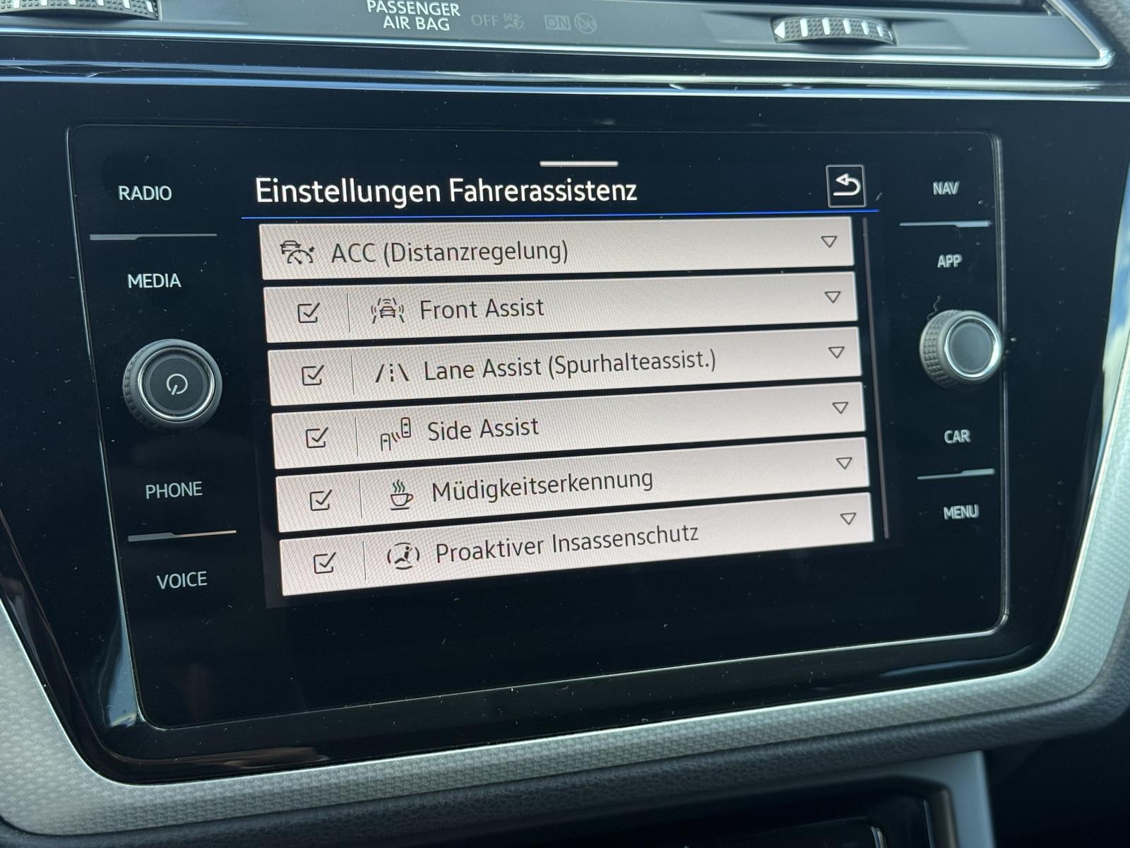 Volkswagen Touran 2.0 TDI SCR Move / Kamera / ACC / AHK, миниатюра 22