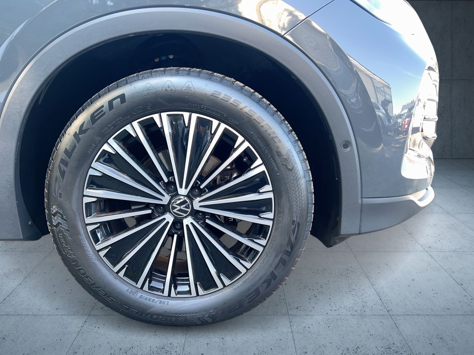 Volkswagen Tiguan - Bild 7